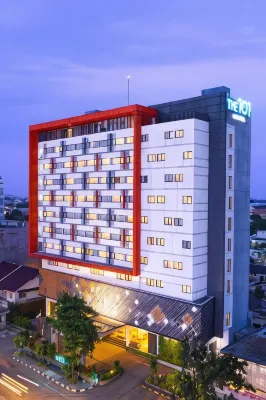 THE 1O1 Palembang Rajawali Hotels in Palembang