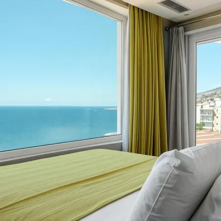 Bougainville Bay Hotel