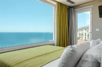 Bougainville Bay Hotel