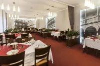 Arkada Hotel Hotels in Slavkov u Brna