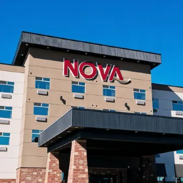 Chateau Nova Yellowhead