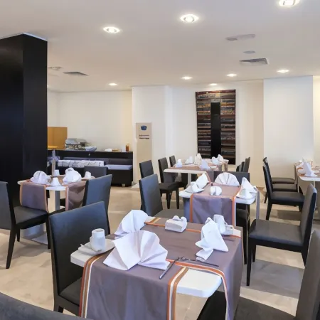 Business Hotel