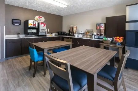 Super 8 by Wyndham Waxahachie TX Отели в г. Мидлотиан