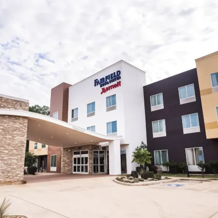 Fairfield Inn & Suites Natchitoches Отели рядом с достопримечательностью «Парк Хайленд Парк»