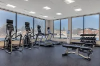 홀리데이 인 익스프레스 & 스위트 세인트토마스 바이 IHG