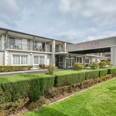 Ibis Styles Albany Hotels near Albany Waterfront Marina