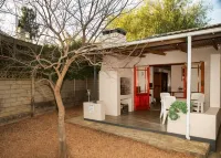 Sandy's Place - guesthouses