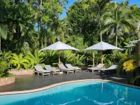 Leopard Tree Lodge - Pools