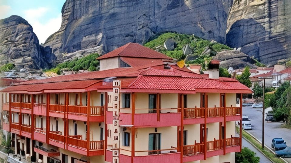 Famissi Hotel