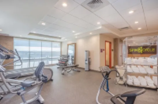 홈2 스위트 바이 힐튼 볼링 그린