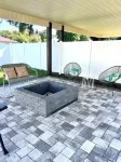 Tropical Vacation Home! 3 Rooms, 2 Bedrooms, sleeps 6 ppl.