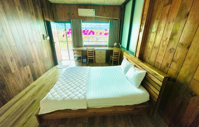 Bến Hồ Homestay