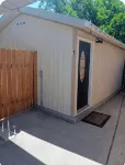 Chic studio hideaway in Riverdale with AC, Wifi