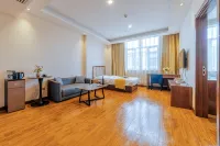 Plus Shangjing Hotel