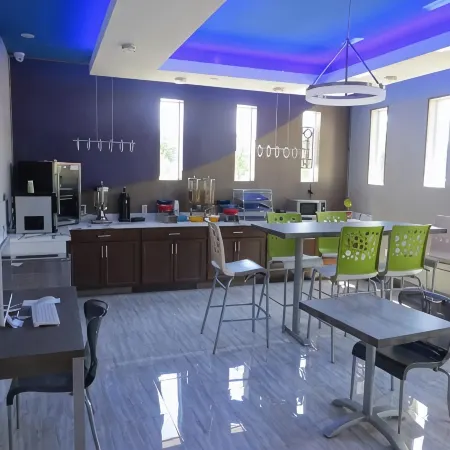 Hotel Blue - Woodlands