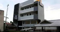 Dino Residences โรงแรมใน
