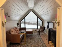 Incredible Mtn Views: Cozy Cabin