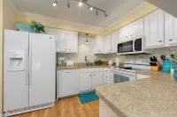 Beach Access - Cozy  2-BD Pet Friendly Kitty Hawk Condo with pool, W&D, tennis