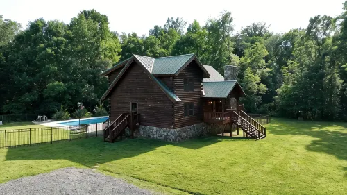 A Slice of Salisbury, Pool,Hot Tub, 10 acres - 4 tähden