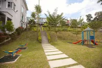 Shamrock Villas Corner or Seaview or Standard