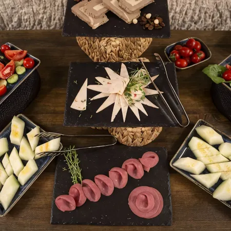 Nino Cave Suites
