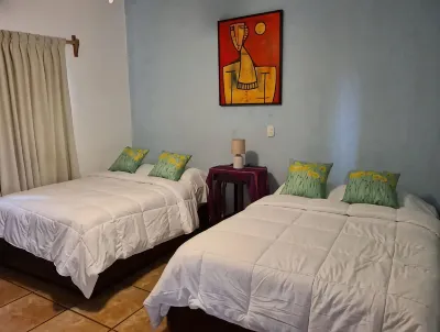 Luxury Beachfront House with pool/ beachfront Hotels in 