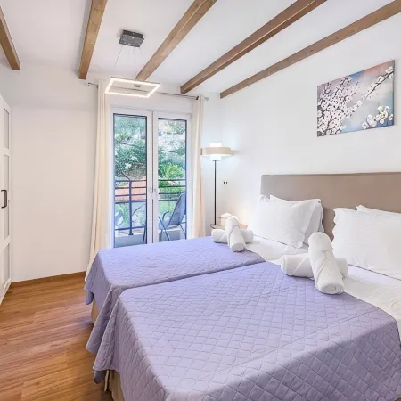 BlueGreen Holiday Homes: Holidays with Seaview