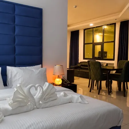 Parkside Plaza Muscat