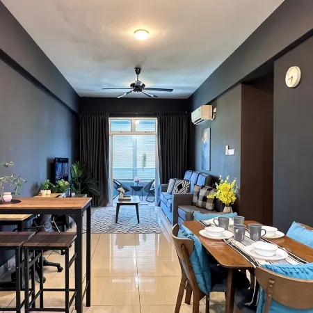 Near Nanyang Street | Midori Mount Austin | 5-7Pax | 3B2B