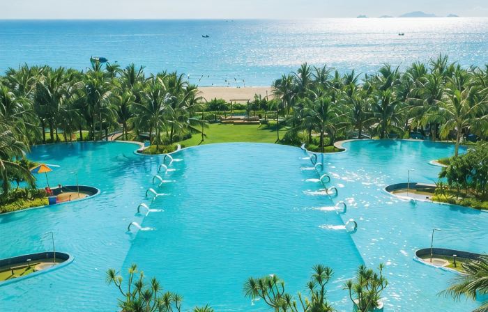 Cam Ranh Beach Resort – 5 Mins to Airport