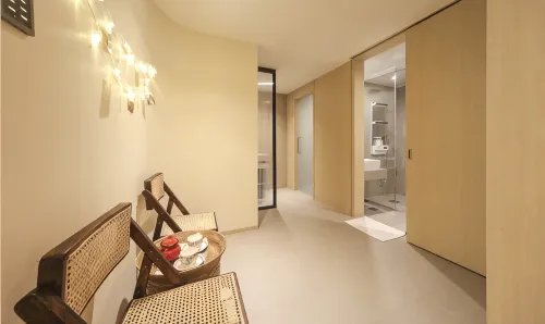 Dongnae Hound Hotel Sajik Minam Station - Inns