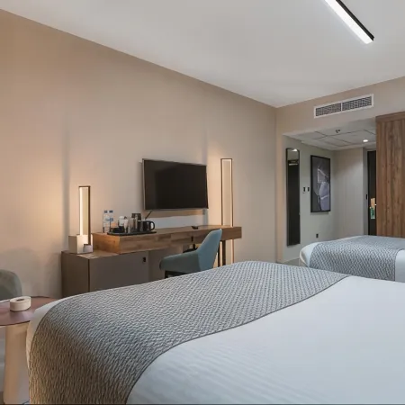 Hotel Holiday International