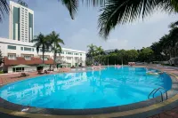 Nam Cuong Hai Duong Hotel - สระว่ายน้ำแบบอินฟินิตี้