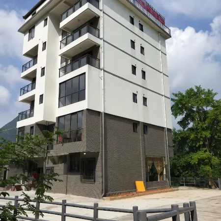 HUAJIANGPANBoutique Homestay