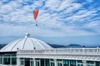 White House Resort
