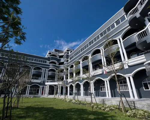 Jin Huei Hotel Hotels near Chulu Ranch