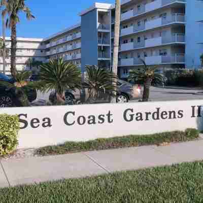 Third floor family favorite ~Corner oceanfront with endless views Hotel Exterior