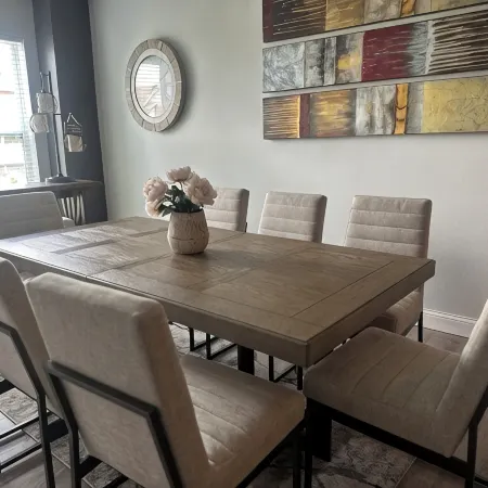 Citys EDGE of Madison- SLEEPS 10 & ONLY 6 Miles to downtown