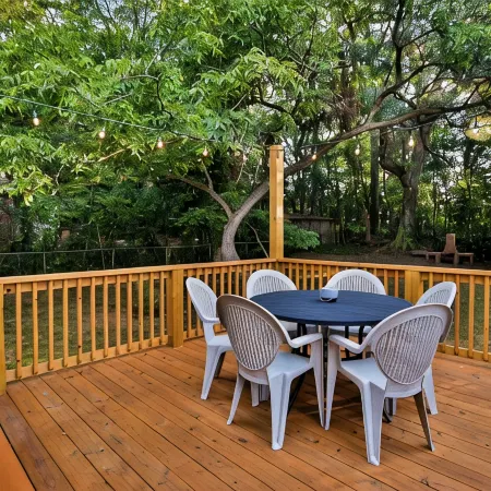 Charming 3-Bedroom House Walkable to Covington Square