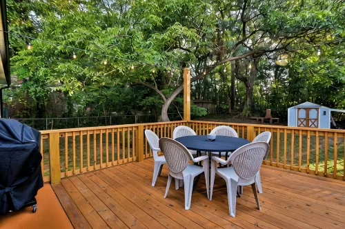 Charming 3-Bedroom House Walkable to Covington Square