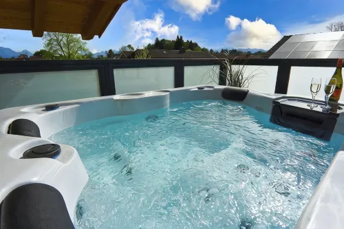 Penthouse suite with romantic whirlpool in privacy. Ideal for couples - Boutique