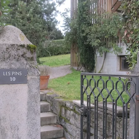 Geneva Cologny les pins