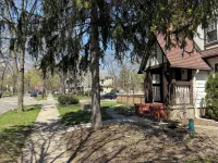 Gorgeous 4 bedroom house in Burns Park 10 min walk to  the Big House!