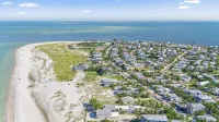BEST LOCATION! NORTH END OF ANNA MARIA, FL , STEPS TO BEACH & DINING , UNIT B - Beach