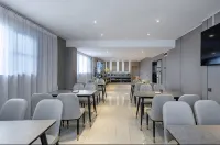 BOSS Hotel（Guigang Wanda Plaza store） - Gym