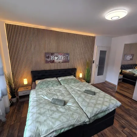 Exclusive and bright apartment in the centre 4 with box-spring beds, wifi