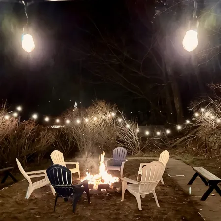Hot Tub - 7 bedrooms - 5 minutes from Okemo Ski - enchanting 200 year old VT inn