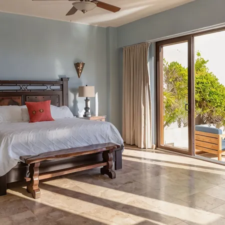Large Luxury Beachfront Villa with Pool, Paddleboards, Golf Carts- Family Ready!