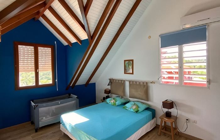 House / Villa - SAINTE-LUCE