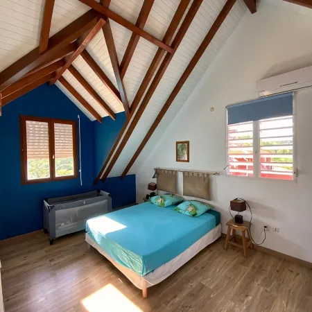 House / Villa - SAINTE-LUCE